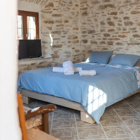 The Pelion Hideaway *